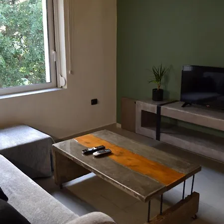 Fontana Leone Apartamento Spílion