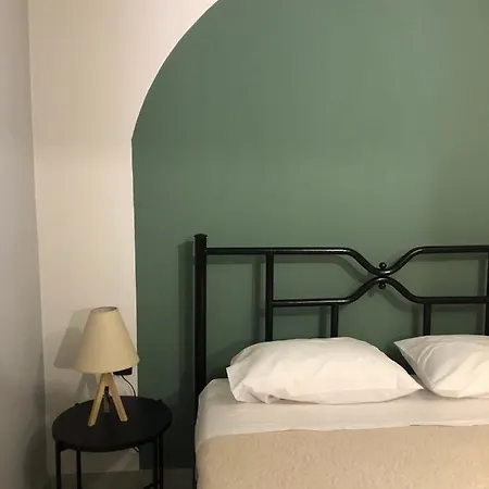 Fontana Leone Apartment